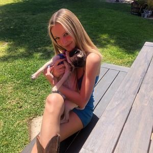 Meet your Posher, Erin